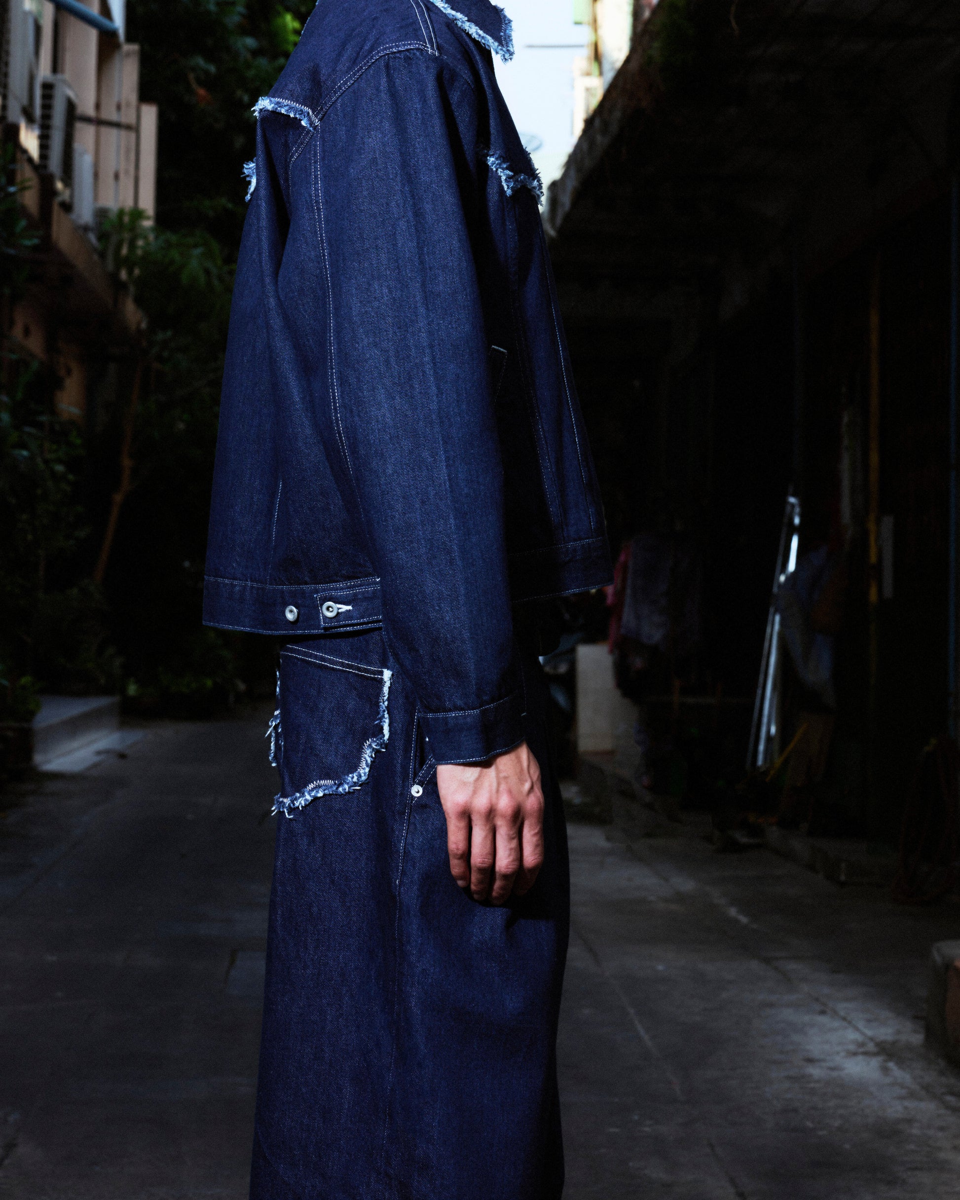 QLOUDLIGHT Balloon Pants hem detail — wide leg selvedge denim, made in France