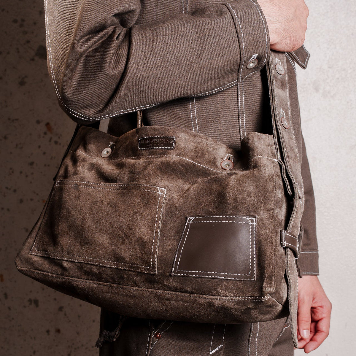 BROWN SUEDE MESSENGER BAG