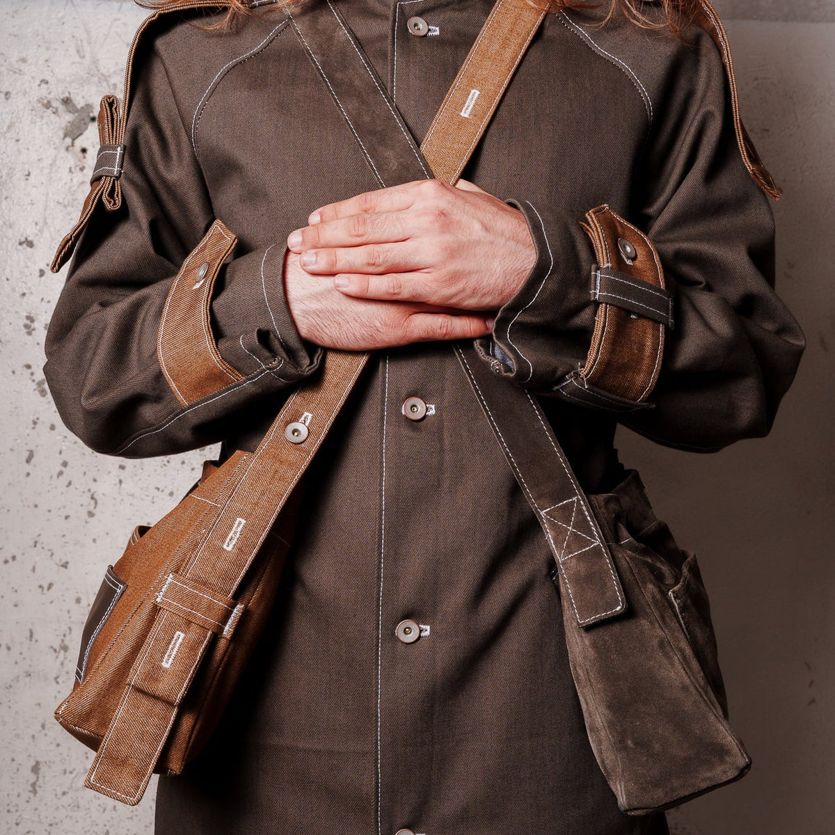 BROWN SUEDE MESSENGER BAG