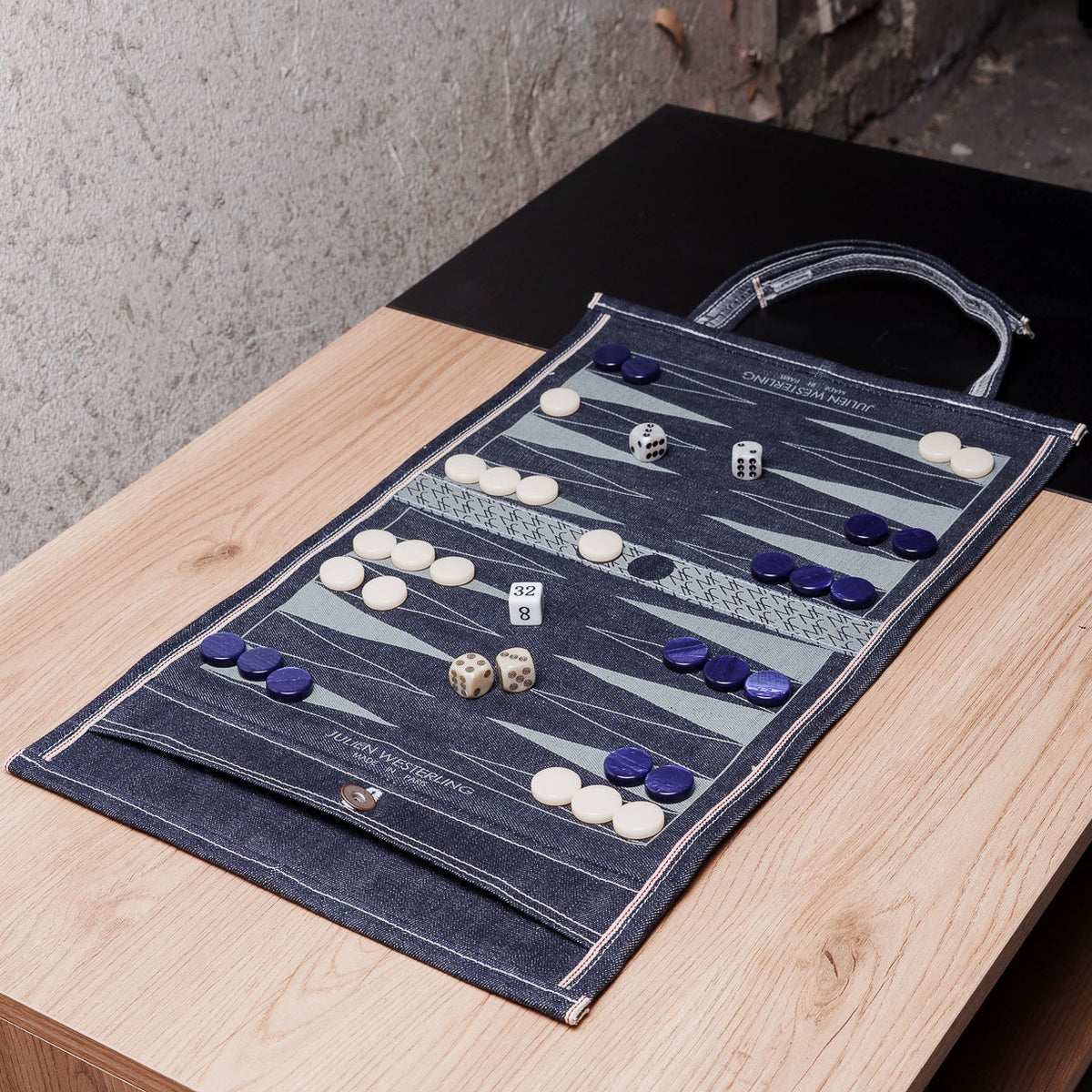 RED SELVEDGE TRAVEL BACKGAMMON